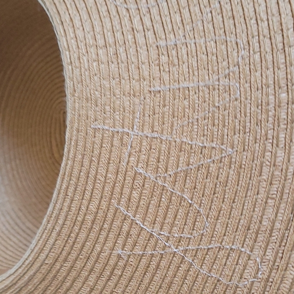 Sun hat - Picture 3 of 8